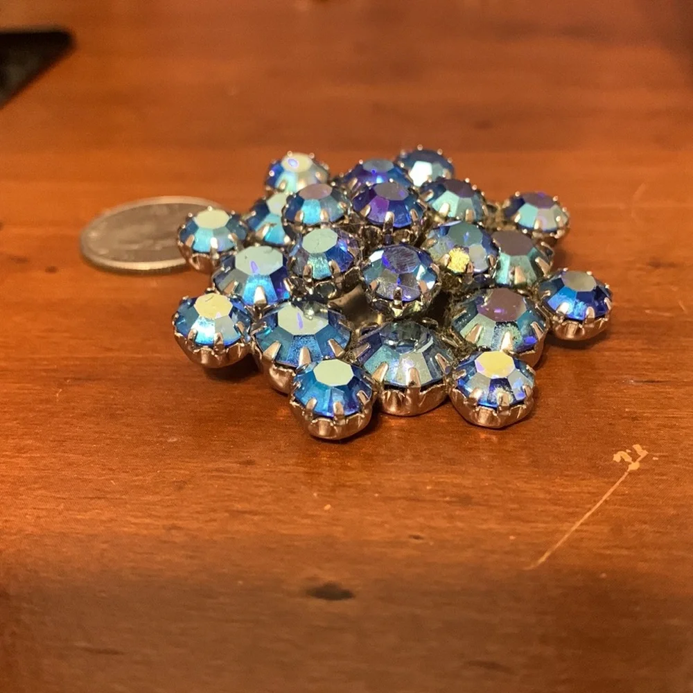 Vintage Signed Weiss Blue Aurora Borealis Rhinestone Cluster Statement brooch